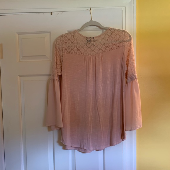 New Direction Blouse - Picture 5 of 6